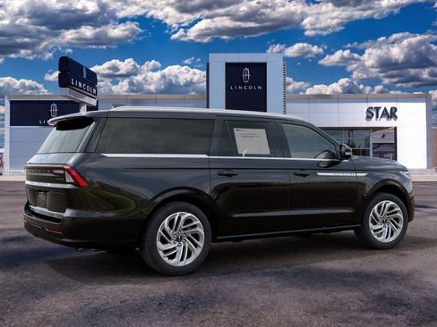 New 2027 Lincoln Navigator L Reserve RWD image 6