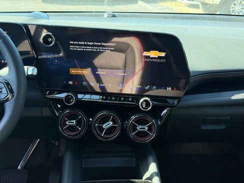New 2026 Chevrolet Blazer EV RS AWD/4WD image 10