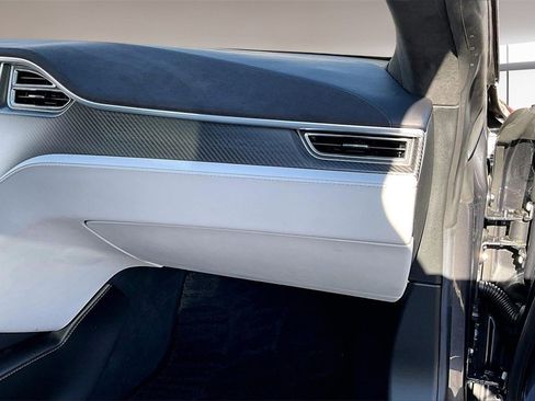 Used 2016 Tesla Model S 75D image 16