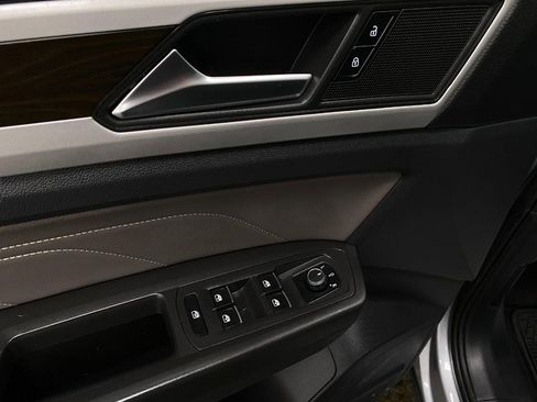 Used 2022 Volkswagen Atlas SE image 29