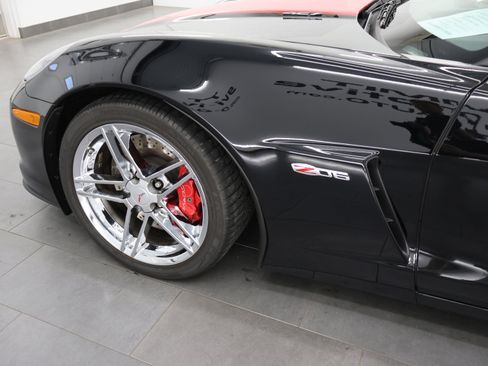 Used 2007 Chevrolet Corvette Z06 w/ Preferred Equipment Group RWD image 28