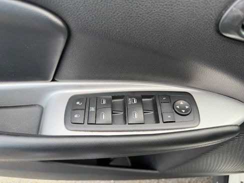 Used 2016 Dodge Journey SE w/ Flexible Seating Group FWD image 19