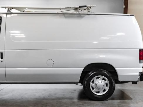 Used 2011 Ford E-150 and Econoline 150 RWD image 18