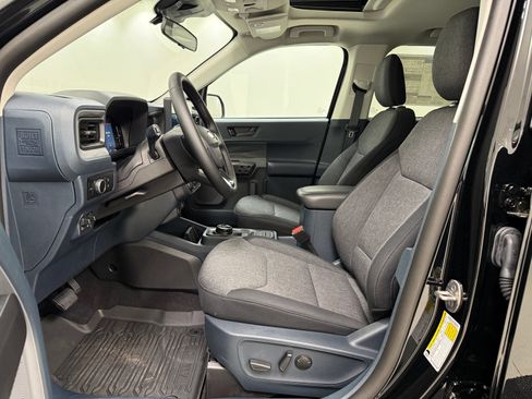 Used 2025 Ford Maverick XLT w/ XLT Luxury Package AWD/4WD image 17