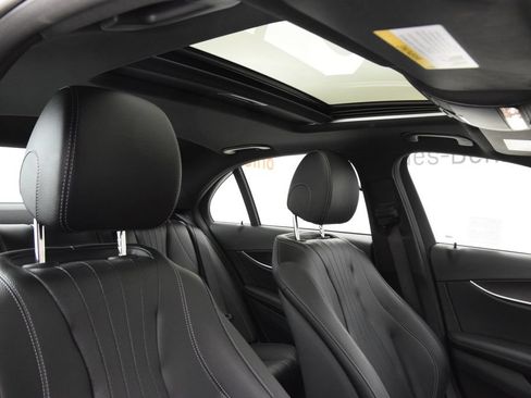 Used 2023 Mercedes-Benz E 350 Sedan image 18