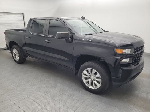 Used 2019 Chevrolet Silverado 1500 Custom w/ Custom Value Package RWD image 11