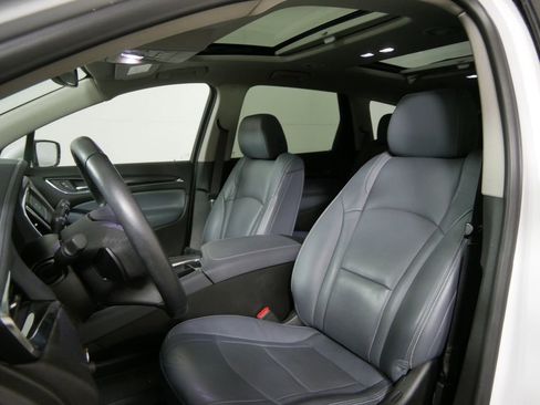 Used 2021 Buick Enclave Premium w/ Sun and Sites Package image 12