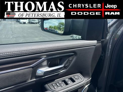 Used 2026 RAM 1500 Laramie AWD/4WD image 9