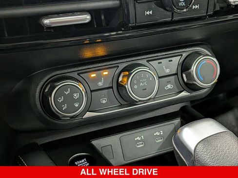 Certified 2025 Nissan Kicks SV w/ SV Premium Package AWD/4WD image 25