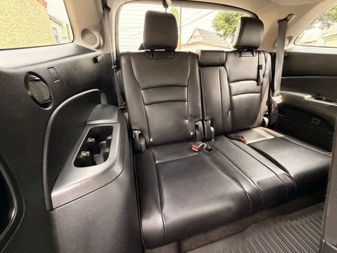 Used 2020 Honda Pilot Touring image 24
