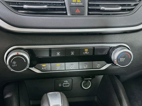Used 2023 Nissan Altima 2.5 S FWD image 22