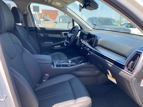 New 2026 Kia Sorento EX FWD image 25