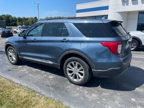 Used 2020 Ford Explorer XLT w/ Equipment Group 202A AWD/4WD image 10
