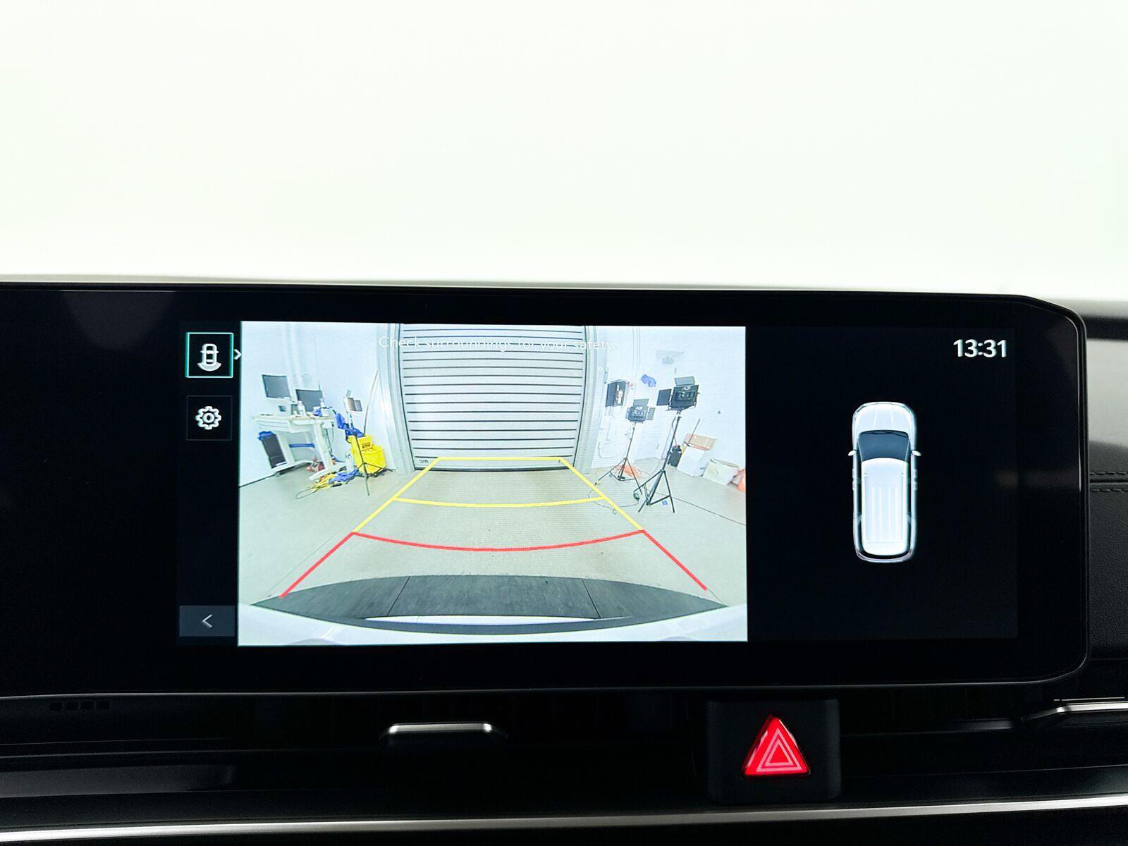 Used 2026 Kia Carnival FWD image 12