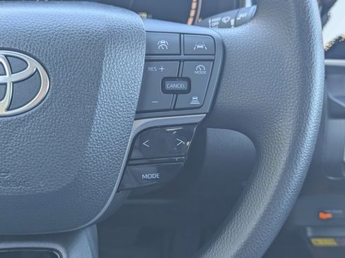 Used 2025 Toyota Camry LE image 22