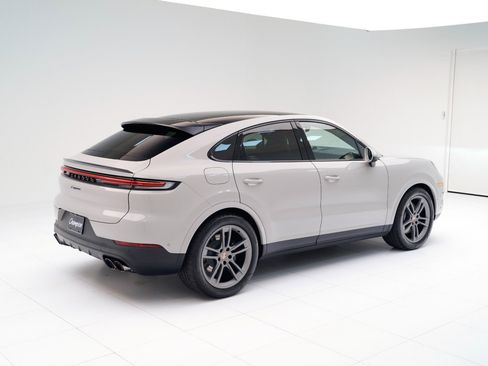 New 2026 Porsche Cayenne Coupe image 9