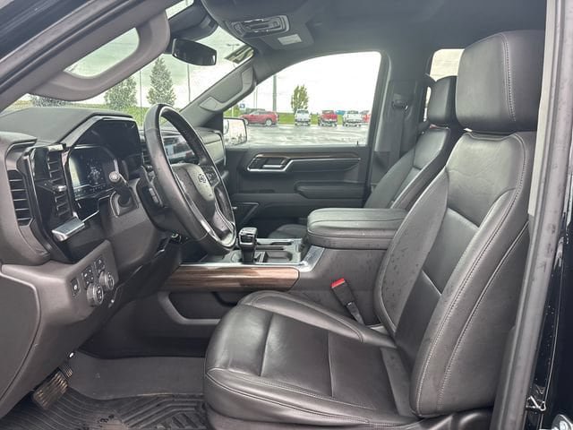 Certified 2024 Chevrolet Silverado 1500 LT Trail Boss w/ Convenience Package II AWD/4WD image 9