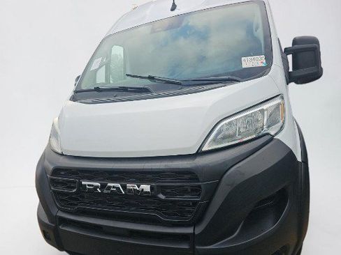 Used 2023 RAM ProMaster 2500 FWD image 2