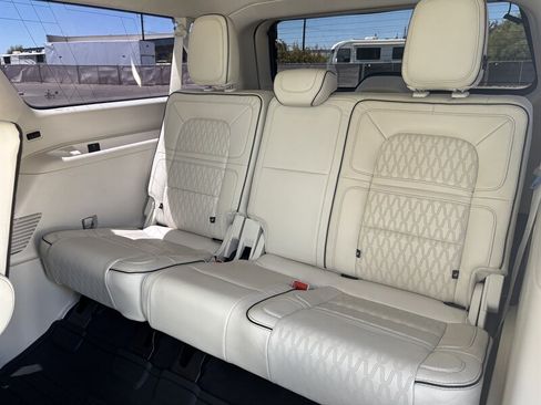 Used 2020 Lincoln Navigator L Black Label w/ Cargo Convenience Package AWD/4WD image 48