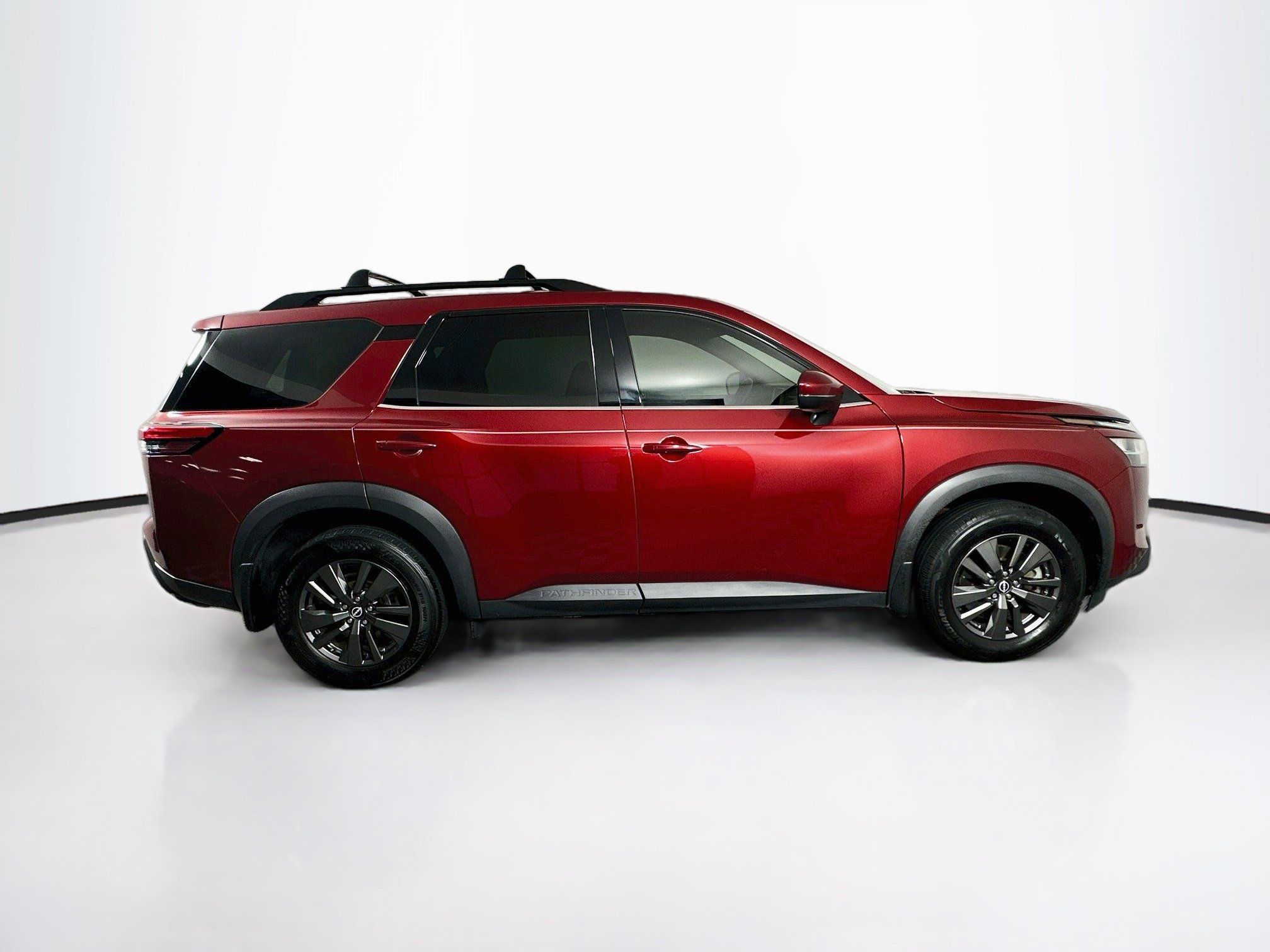 Used 2022 Nissan Pathfinder SV FWD image 10