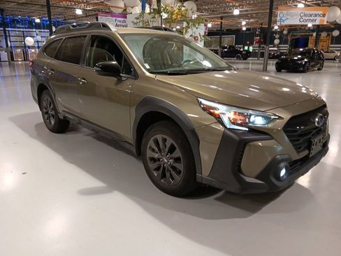 Used 2023 Subaru Outback Onyx Edition AWD/4WD image 4