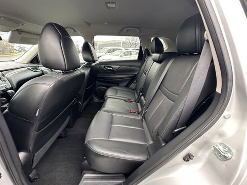 Used 2014 Nissan Rogue SL image 28