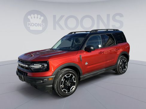 Used 2023 Ford Bronco Sport Outer Banks w/ Tech Package image 1