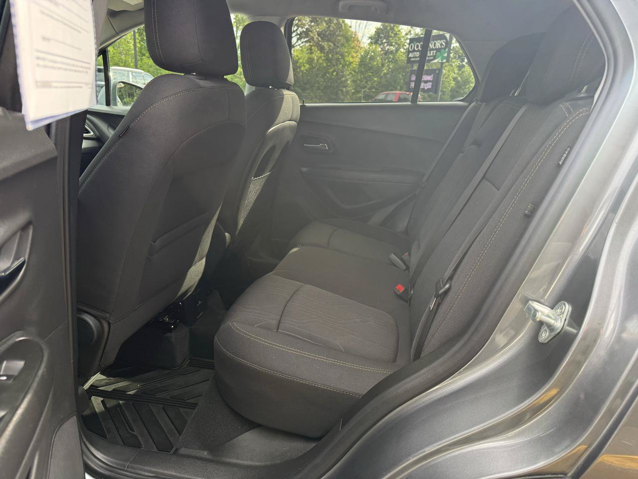 Used 2020 Chevrolet Trax LT FWD image 14