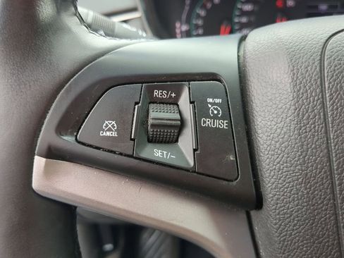 Used 2019 Chevrolet Trax LT w/ LT Convenience Package image 15