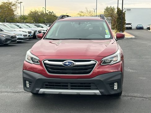 Certified 2022 Subaru Outback Limited AWD/4WD image 3