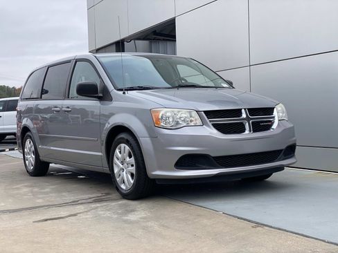 Used 2014 Dodge Grand Caravan SE w/ Quick Order Package 29E SE image 1