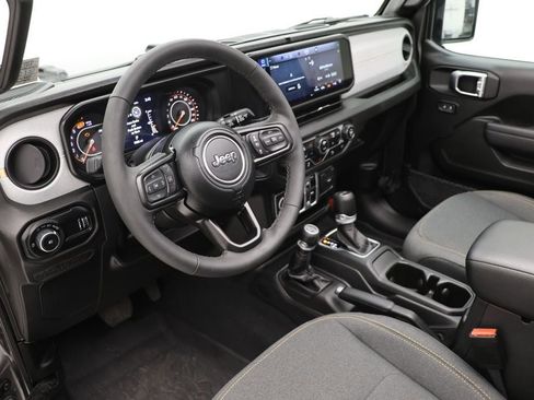 Used 2025 Jeep Wrangler Sport S image 14
