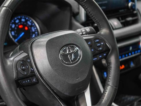 Used 2019 Toyota RAV4 XLE image 21