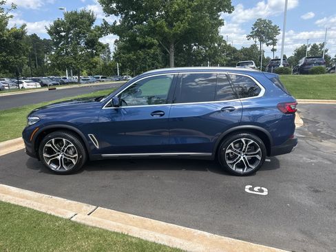 Used 2023 BMW X5 xDrive40i w/ Premium Package AWD/4WD image 7