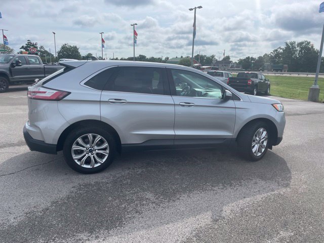 Used 2022 Ford Edge Titanium w/ Cargo Accessory Package AWD/4WD image 7