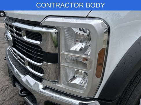 New 2025 Ford F550 4x4 Crew Cab image 29