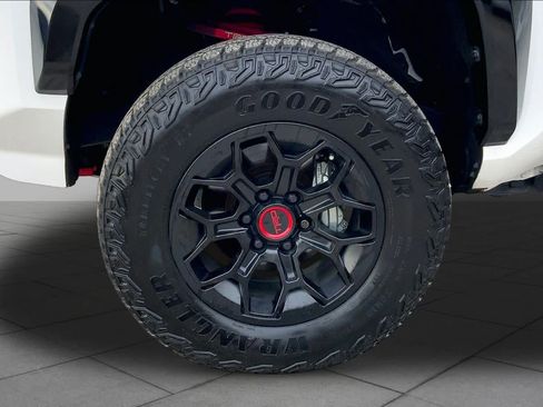 Used 2025 Toyota Tacoma TRD Pro AWD/4WD image 11