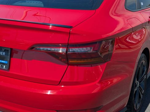 Used 2019 Volkswagen Jetta GLI FWD image 11
