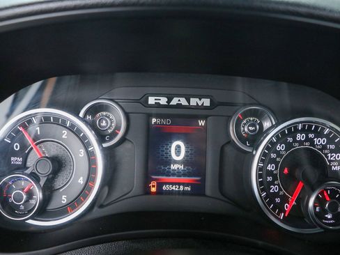 Used 2024 RAM 2500 Big Horn w/ Off Road Package AWD/4WD image 16