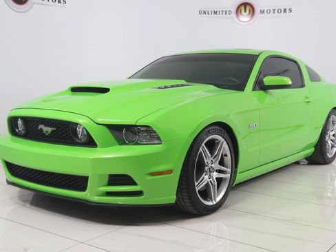 Used 2013 Ford Mustang GT w/ Security Pkg image 5