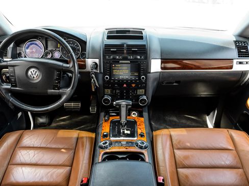 Used 2006 Volkswagen Touareg V10 TDI AWD/4WD image 16