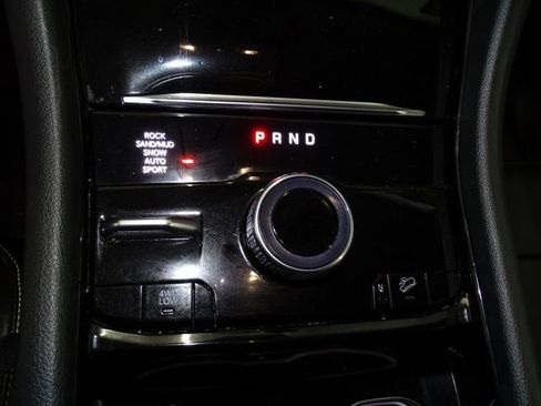 Certified 2023 Jeep Grand Cherokee 4WD 4xe w/ Luxury Tech Group II image 12