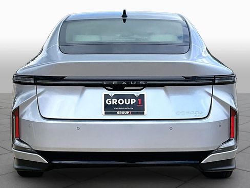 Used 2026 Lexus ES 500e AWD/4WD image 4