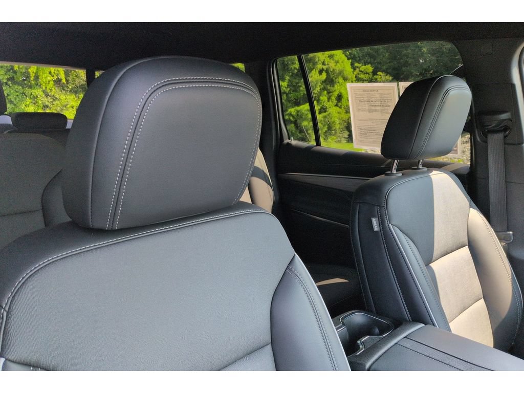 Used 2026 Buick Enclave Preferred FWD image 27