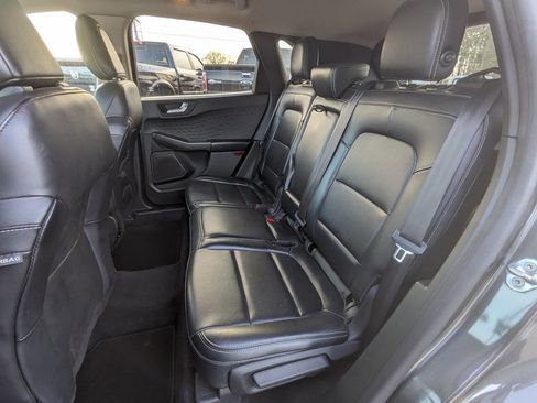 Used 2020 Ford Escape SEL image 10