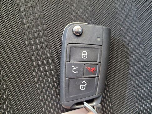 Used 2023 Volkswagen Jetta Sport image 32