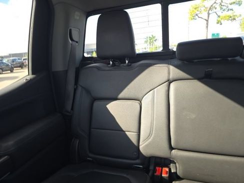 Used 2019 Chevrolet Silverado 1500 LT Trail Boss AWD/4WD image 14