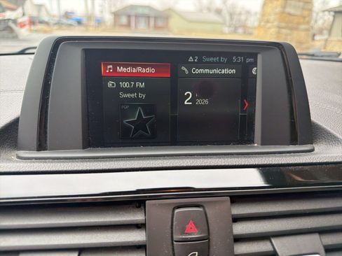 Used 2020 BMW 230i xDrive Convertible image 10