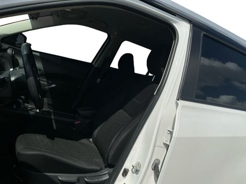 Used 2023 Nissan Kicks SV FWD image 9
