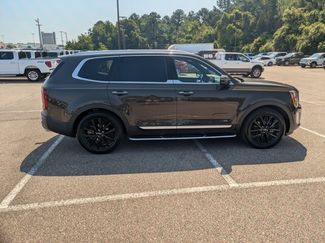 Used 2022 Kia Telluride SX w/ Towing Package FWD video 4